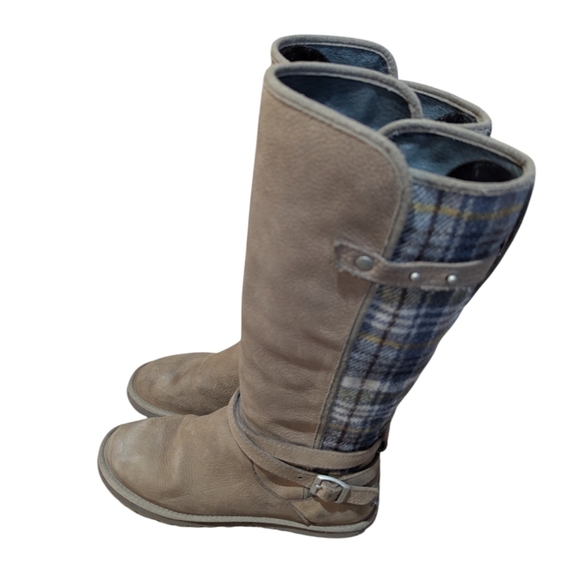 UGG Marielle Plaid and Leather Boots Grey size 7 Cold Weather Hygge - Picture 2 of 9